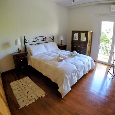 شقة Σπίτι Στο Ρίο Πατρών Με Κήπο - Detached House In Rio With Garden المظهر الخارجي الصورة