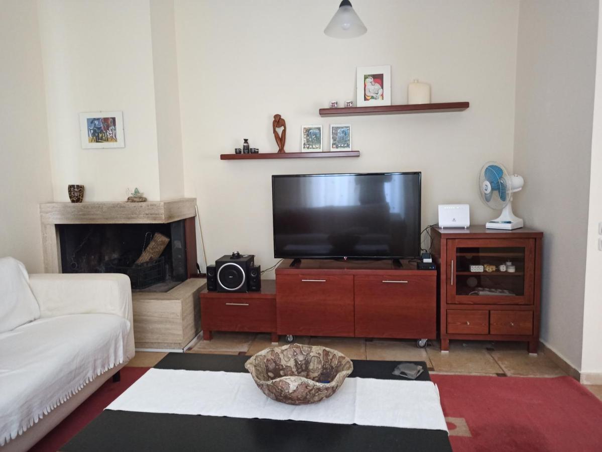 شقة Σπίτι Στο Ρίο Πατρών Με Κήπο - Detached House In Rio With Garden المظهر الخارجي الصورة
