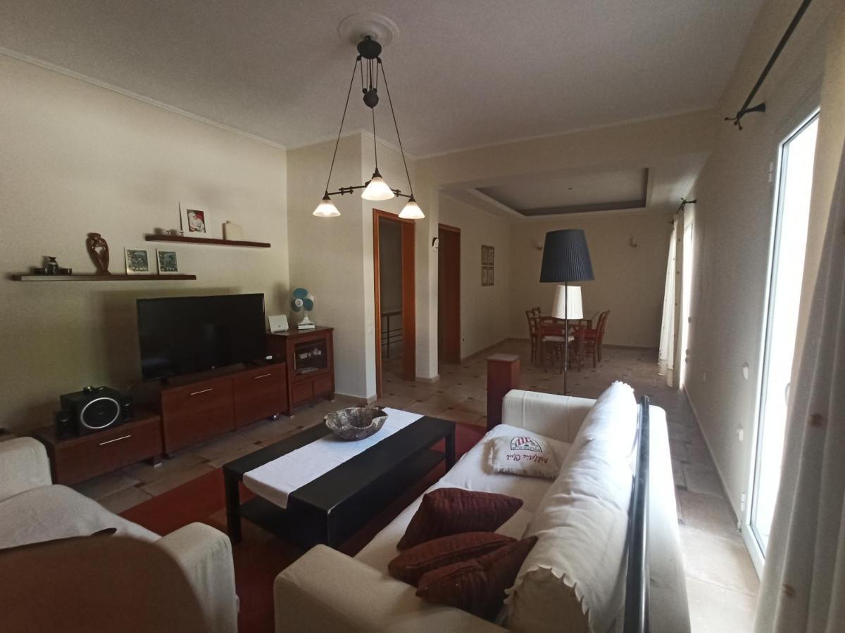 شقة Σπίτι Στο Ρίο Πατρών Με Κήπο - Detached House In Rio With Garden المظهر الخارجي الصورة