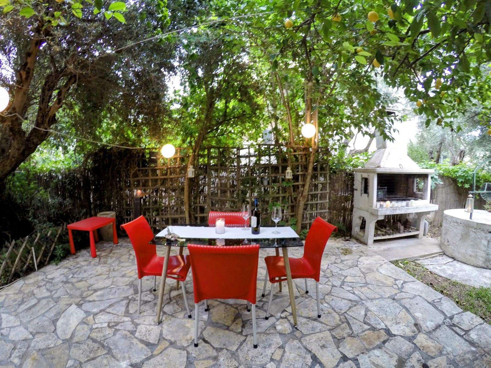 شقة Σπίτι Στο Ρίο Πατρών Με Κήπο - Detached House In Rio With Garden المظهر الخارجي الصورة